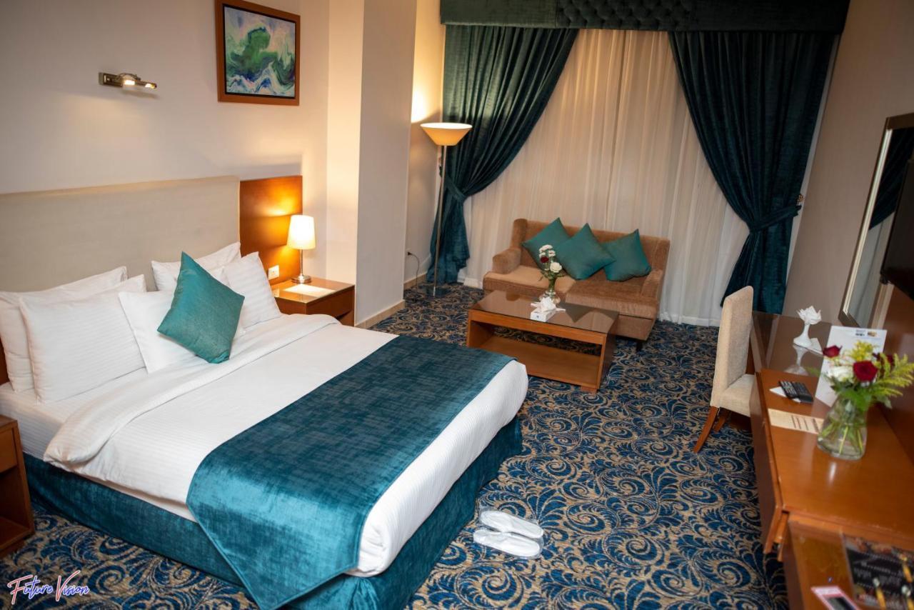 Rehana Plaza Hotel Cairo Exterior foto A room at the hotel
