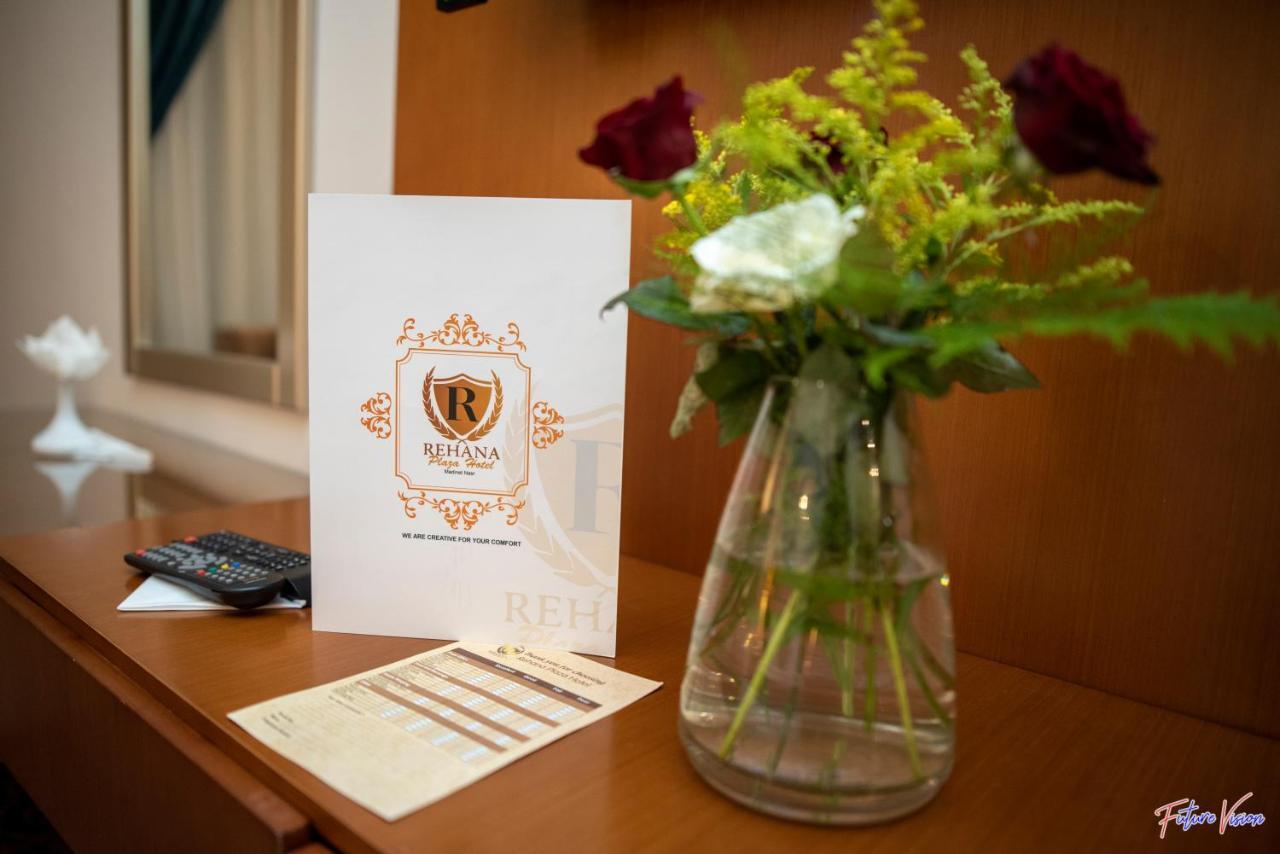 Rehana Plaza Hotel Cairo Exterior foto Room service menu